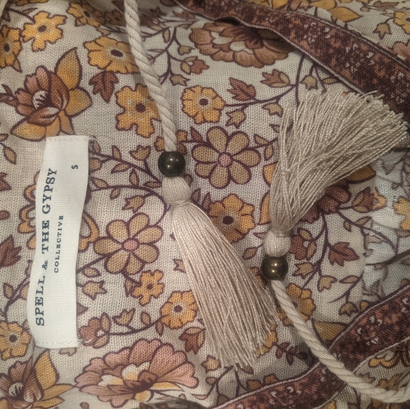 Spell x Revolve Sundown Blouse NWOT - Picture 3 of 4